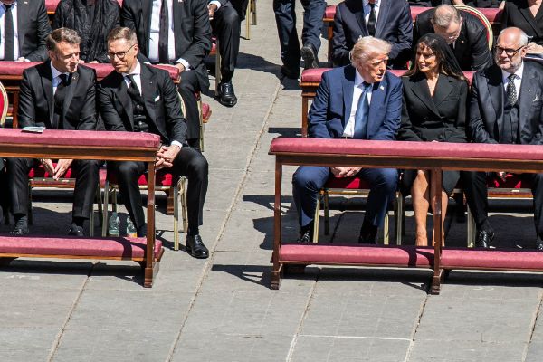 Emmanuel Macron, Donald Trump, Melania Trump