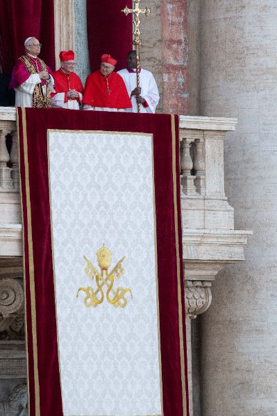 Newly elected Pope Leo XIV, Leone 14esimo, Robert Francis Prevost appears on St. Peter’s Basilica balcony after the Conclave vote