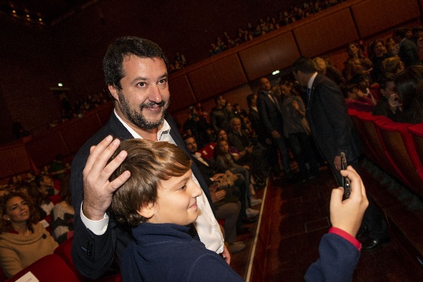 Matteo Salvini cheered by students