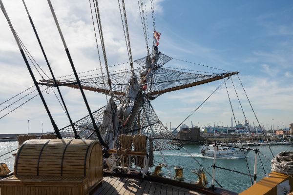 La Nave Amerigo Vespucci in porto a Civitavecchia, 28/5/2025
