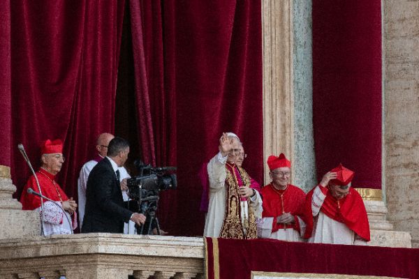 Newly elected Pope Leo XIV, Leone 14esimo, Robert Francis Prevost appears on St. Peter’s Basilica balcony after the Conclave vote