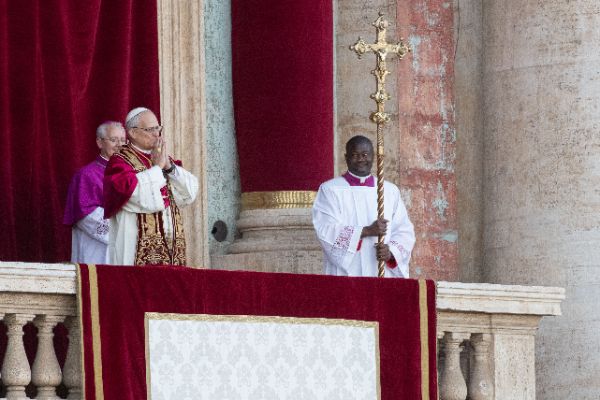 Newly elected Pope Leo XIV, Leone 14esimo, Robert Francis Prevost appears on St. Peter’s Basilica balcony after the Conclave vote
