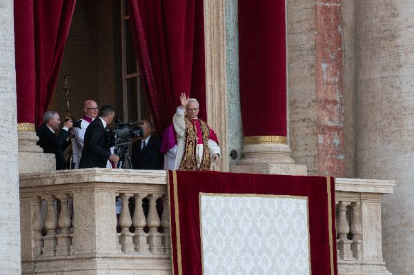 Newly elected Pope Leo XIV, Leone 14esimo, Robert Francis Prevost appears on St. Peter’s Basilica balcony after the Conclave vote