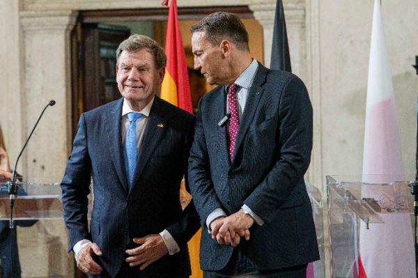 Johann Wadephul, Foreign Affairs Minister of Germany; Radosław Sikorski, Foreign Affairs Minister of Polandat the “Weimar Plus" Ministerial meeting hosted by the Italian Government at Villa Madama.