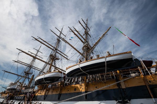 La Nave Amerigo Vespucci in porto a Civitavecchia, 28/5/2025