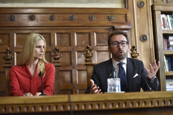 MICHELLE HUNZIKER ASSOCIAZIONE DOPPIA DIFESA ALFONSO BONAFEDE MINISTRO