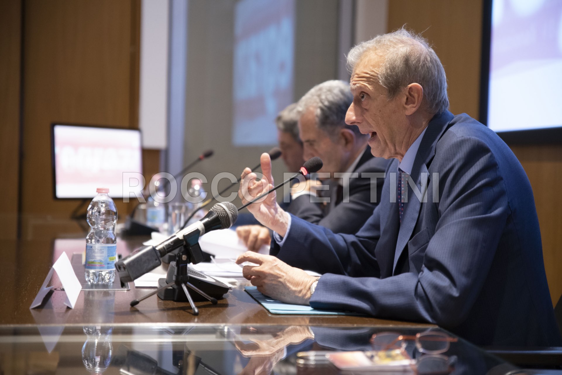 PIERO FASSINO POLITICO