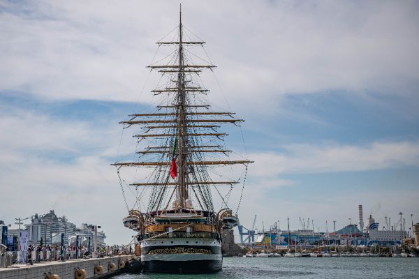 La Nave Amerigo Vespucci in porto a Civitavecchia, 28/5/2025