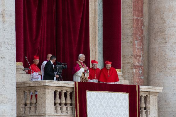 Newly elected Pope Leo XIV, Leone 14esimo, Robert Francis Prevost appears on St. Peter’s Basilica balcony after the Conclave vote