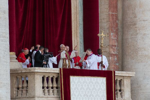 Newly elected Pope Leo XIV, Leone 14esimo, Robert Francis Prevost appears on St. Peter’s Basilica balcony after the Conclave vote