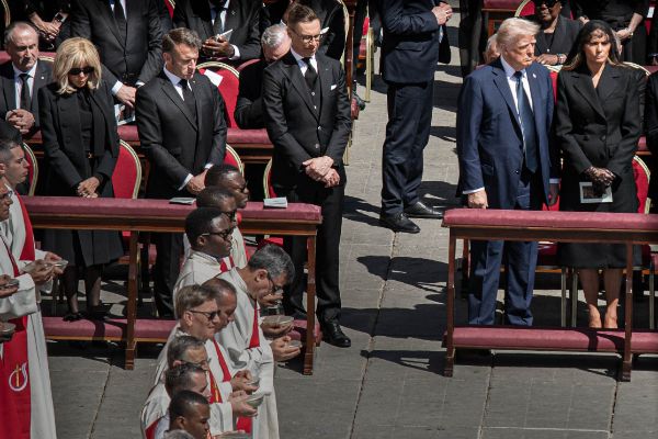 Brigitte Macron, Emmanuel Macron, Donald Trump, Melania Trump