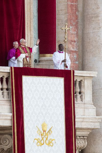 Newly elected Pope Leo XIV, Leone 14esimo, Robert Francis Prevost appears on St. Peter’s Basilica balcony after the Conclave vote