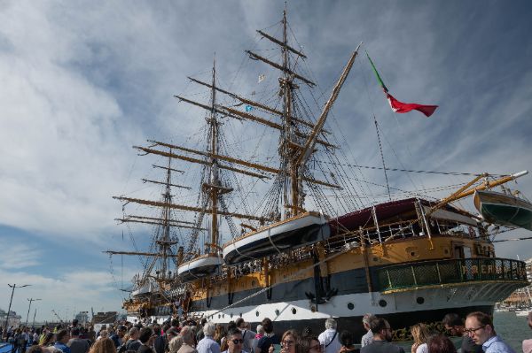 La Nave Amerigo Vespucci in porto a Civitavecchia, 28/5/2025