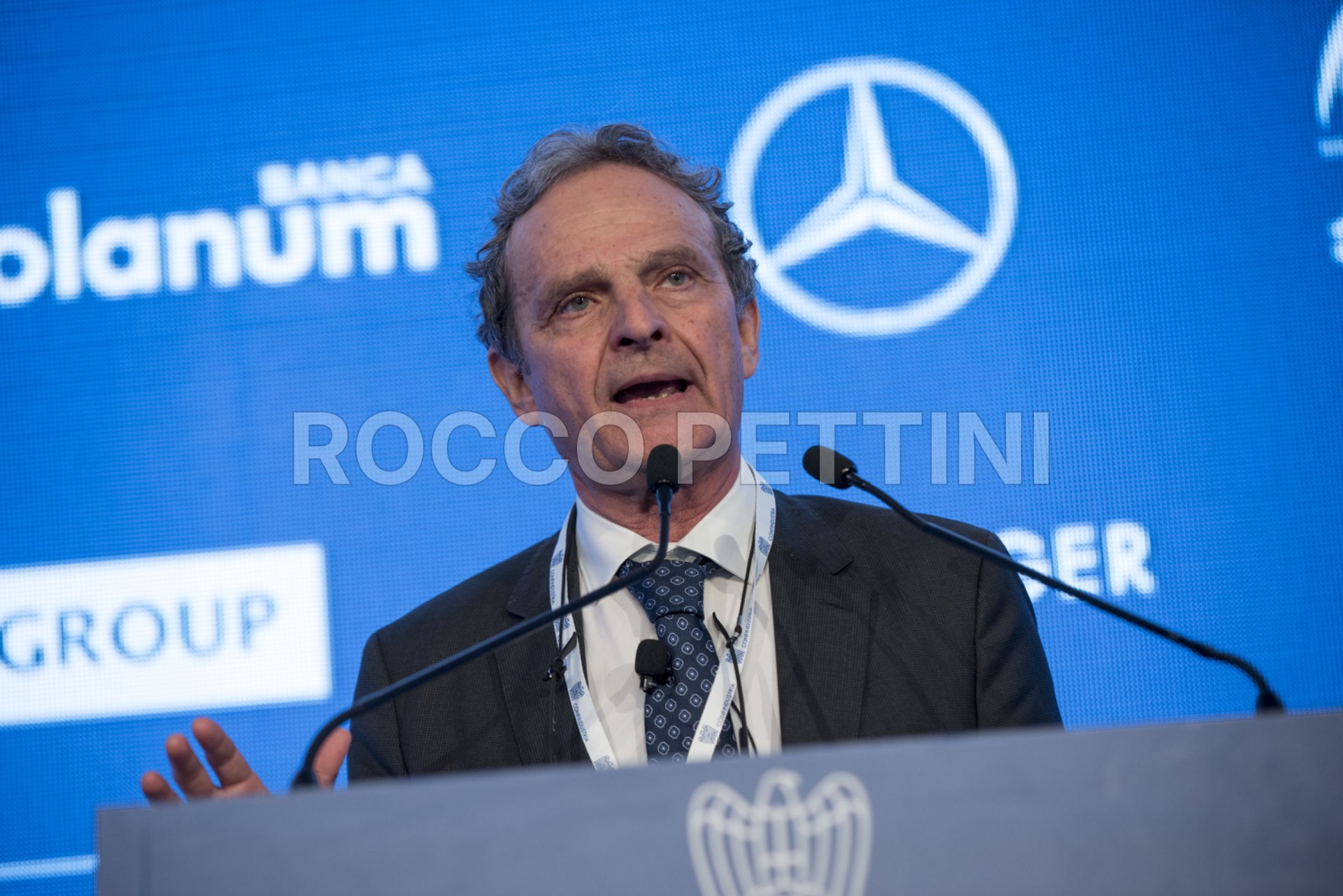 MARC LAZAR PROFESSORE DI STORIA E SOCIOLOGIA POLITICA SCIENCES PO